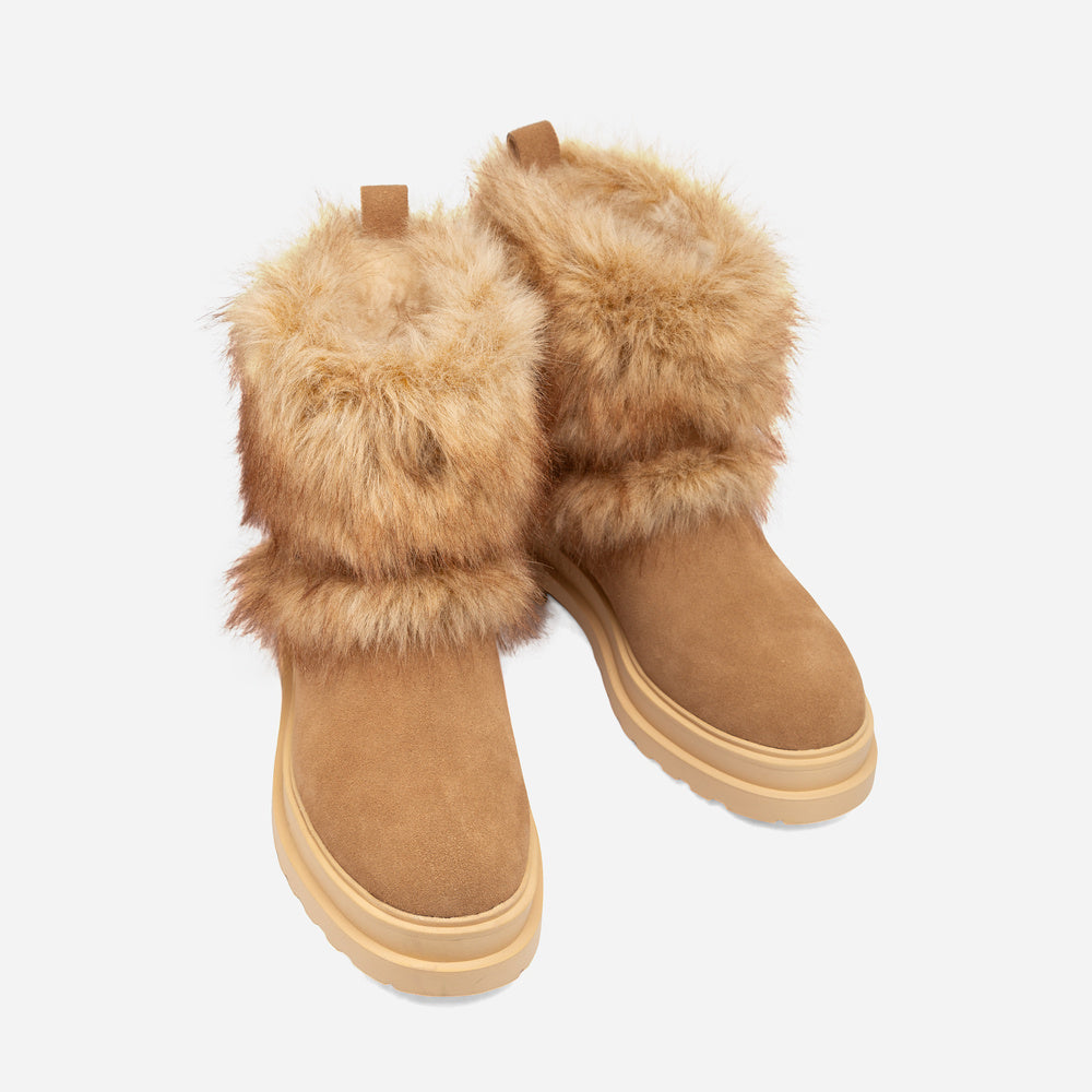 UGG Cecilia Fluff Boots